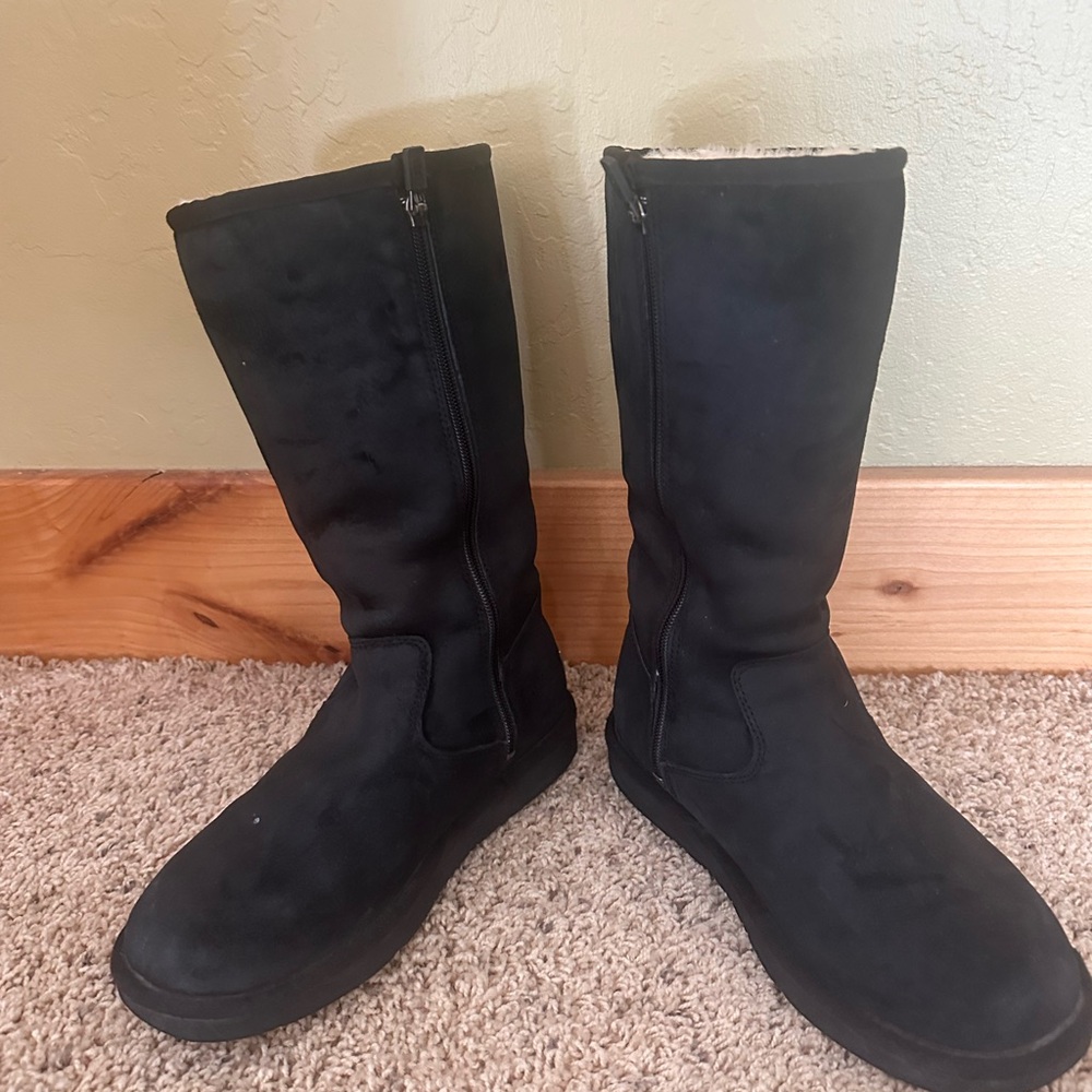 UGG Australia Black Suede Boots